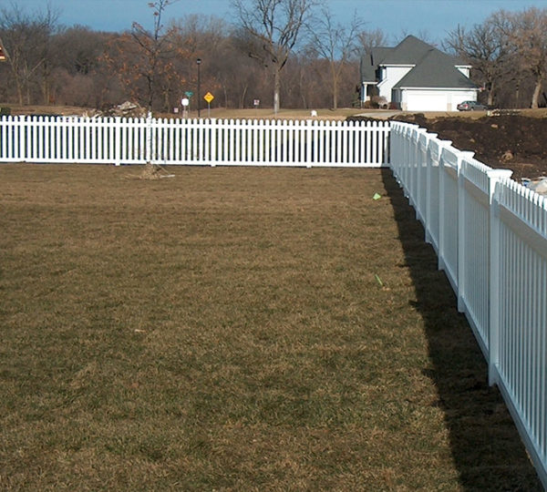 3' Meadowbrook Picket Fence-489